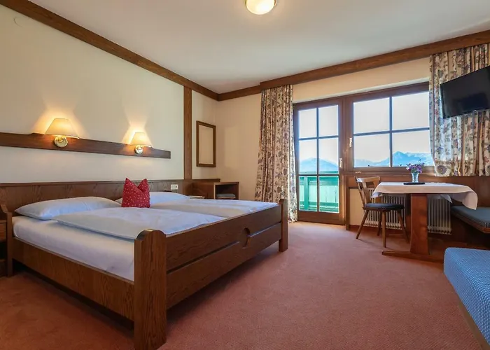 Stoffenbauer בית הארחה 3*